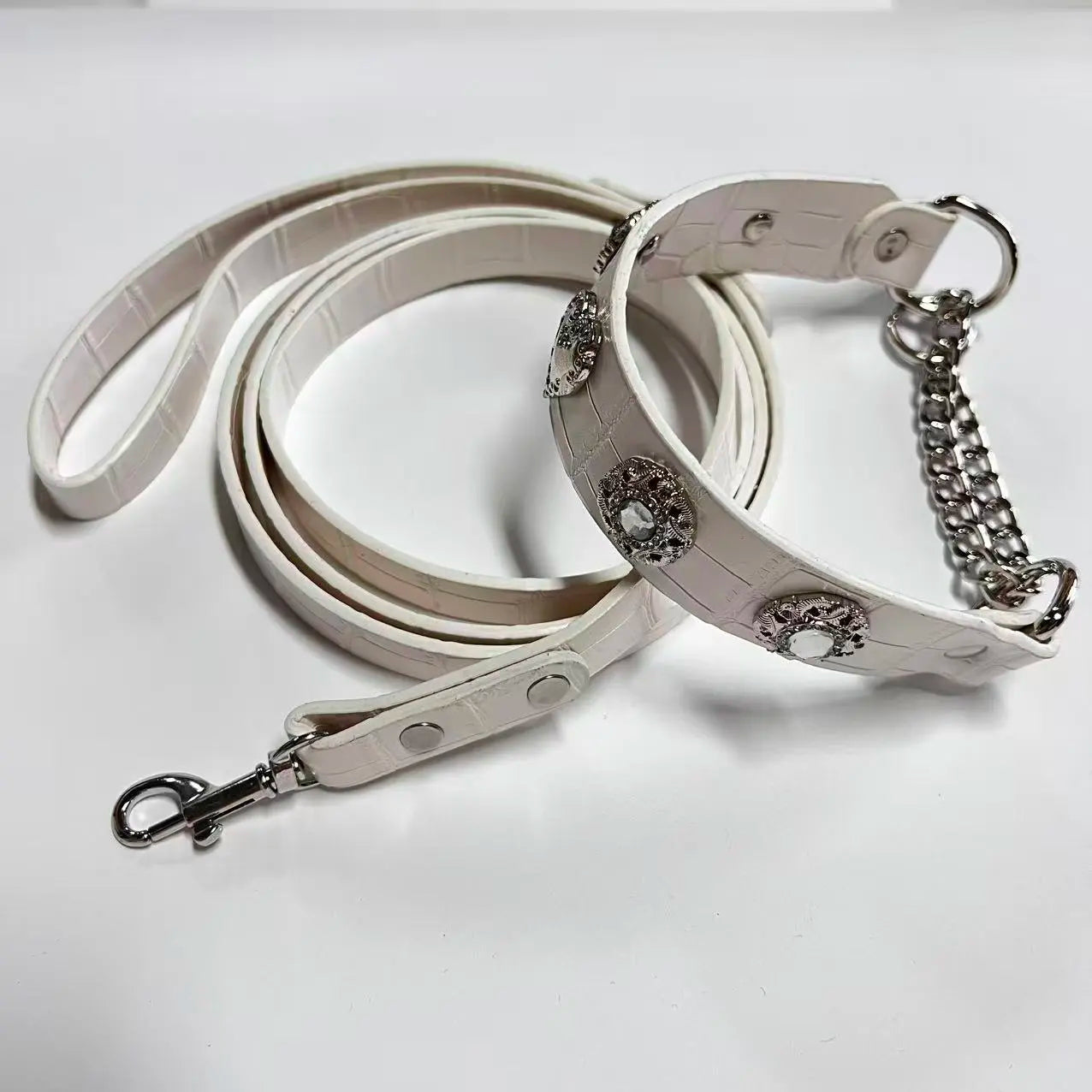 White Croc Leather Dog Collar & Matching Leash Set, Rhinestone Heart Studded Heavy Duty Collar for Large Dogs