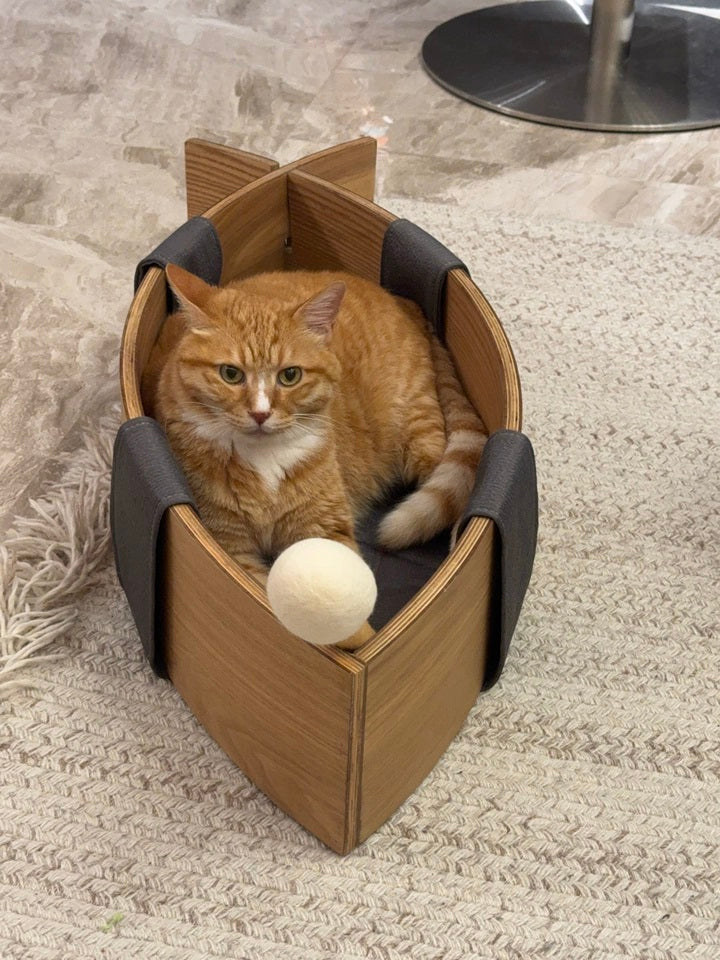 Minimalist Solid Wood Cat Bed with Soft Linen Cushions, Curved Open Indoor Cat Lounge Furniture for Large & Small Cats