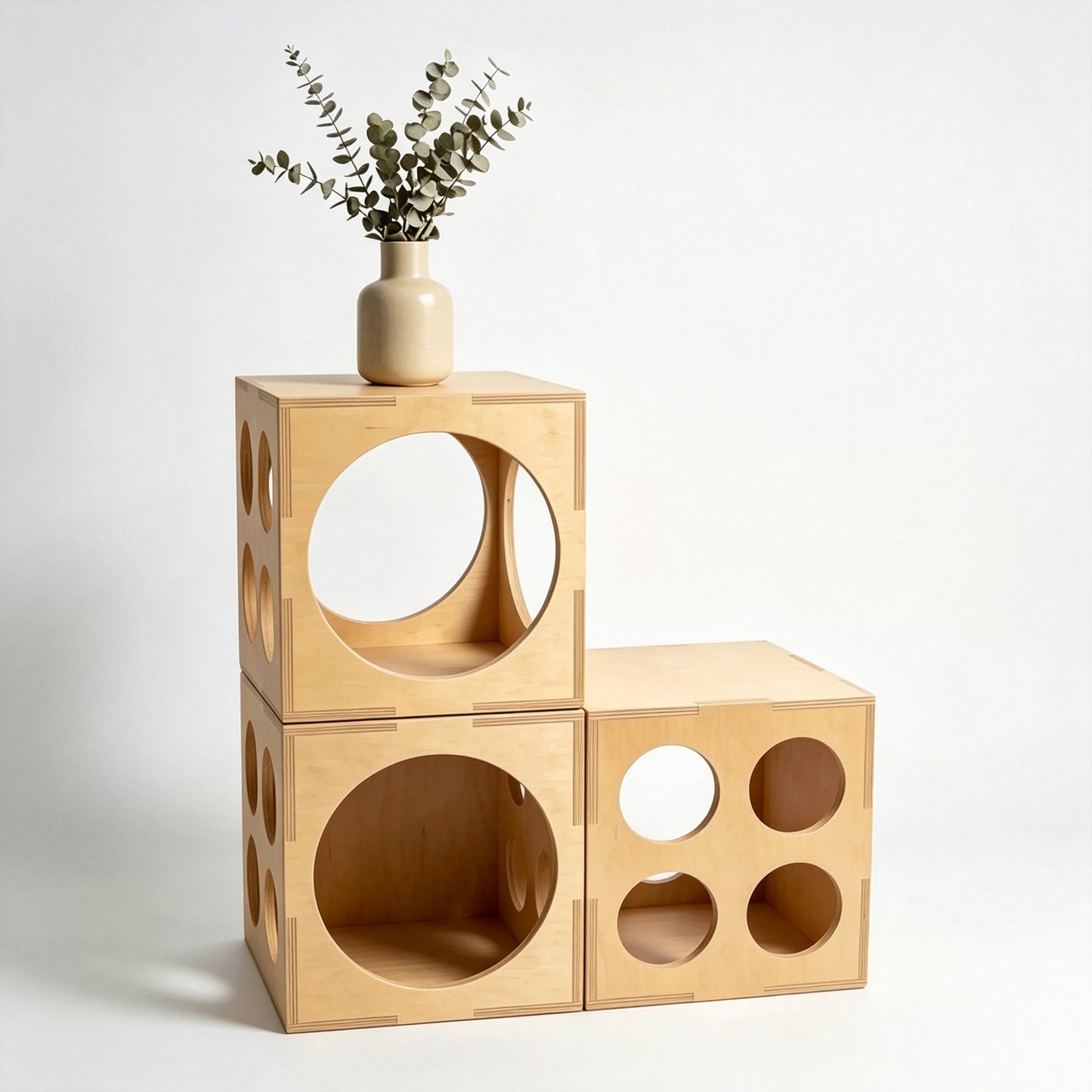 M4U BLOCK Customizable Modular Plywood Cat Cube – A stackable, interlocking cat den module with cutouts that doubles as a decorative storage side table for both humans and pets (suitable for indoor cats and small dogs).