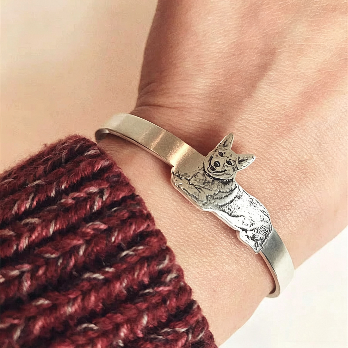 Custom Pet Portrait Engraved Silver Jewelry – Personalized Memorial Keepsake Rings, Bracelets, Earrings & Brooches